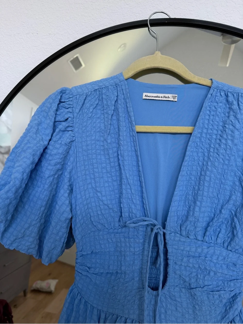 Abercrombie & Fitch Textured Puff-Sleeve Maxi Dress - Blue
